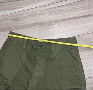 Pantalón corto cargo Kiabi verde