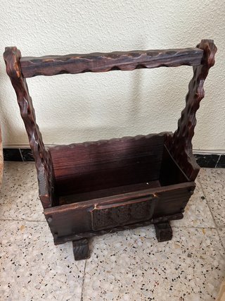 Revistero de Madera Rústico