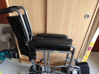 Silla de ruedas para interiores