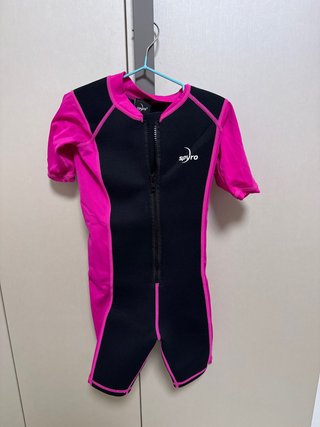 Traje neopreno Spyro talla 6