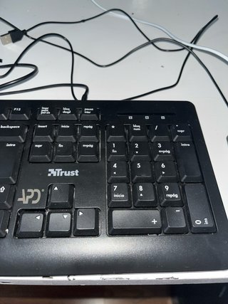 Set Teclado Trust, Ratón NGS y Lápiz Digital