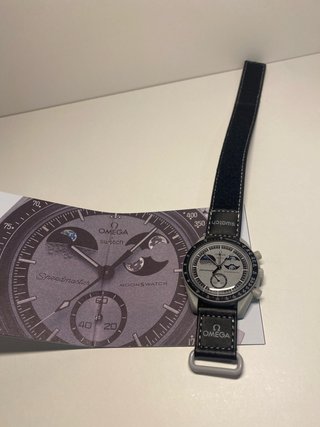 Omega x Swatch MoonSwatch Earth Phase