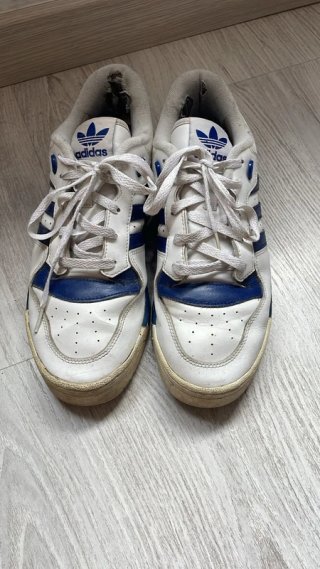 Zapatillas adidas Azules y Blancas