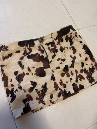 Falda corta estampado animal print