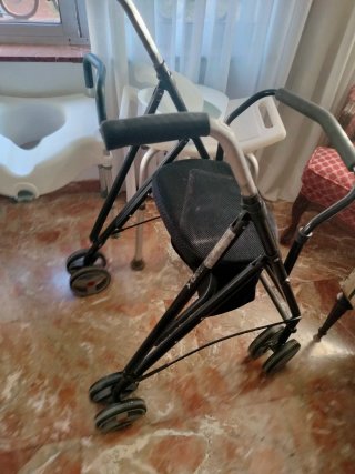 Andador para adultos con ruedas
