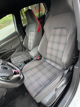 Volkswagen Golf GTI 8