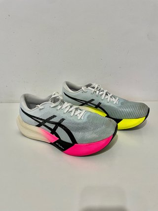 Asics Metaspeed Edge