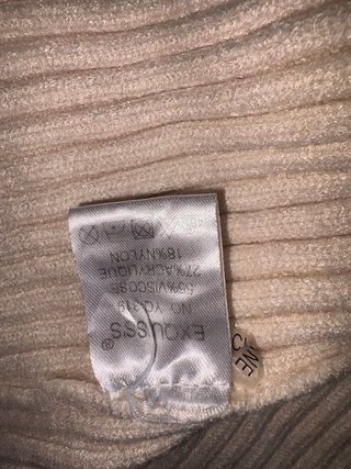 Vestido de punto beige