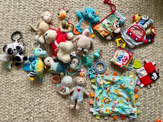 Lote Juguetes Bebé Peluche Sonajero Libro