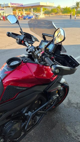 Yamaha tracer 900