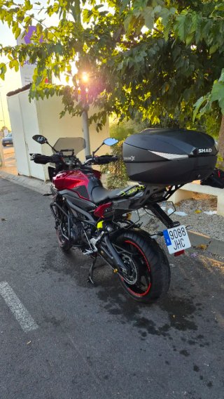 Yamaha tracer 900