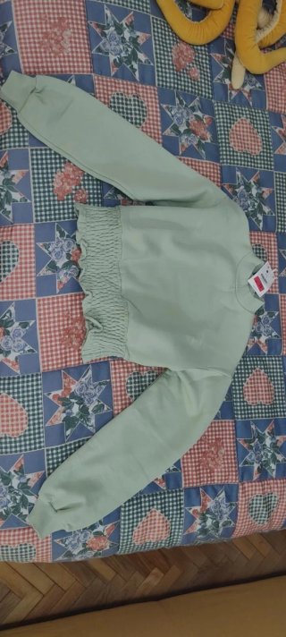 Jersey verde crop top bershka NUEVO