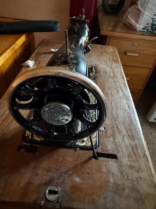 Máquina de coser Singer Antigua