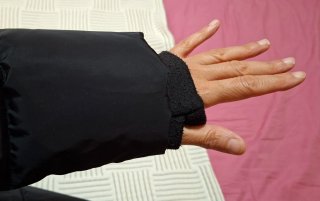 Abrigo térmico negro Stradivarius Talla L