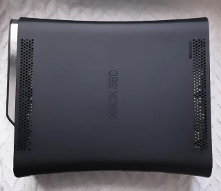 Xbox 360 Negra con Mando y Cables 120GB HDD,