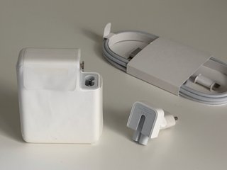 Cargador MagSafe 3 - 140W - Apple MacBook Pro 16”
