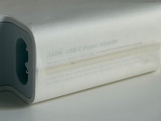 Cargador MagSafe 3 - 140W - Apple MacBook Pro 16”