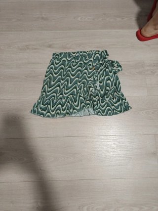 Falda Pink Pomel verde y blanca