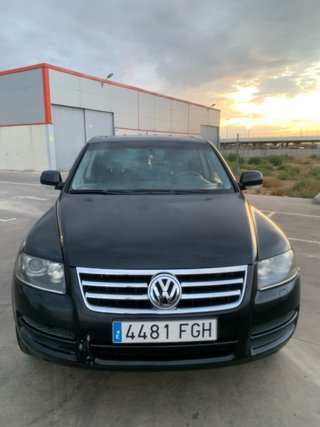 Volkswagen Touareg  3.0 tdi