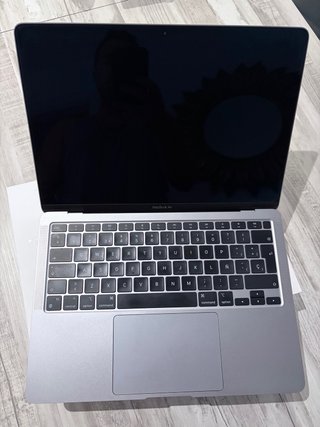 MacBook Air M1 256Gb + Apple Magic Mouse
