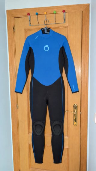 Neopreno Tribord 4/3. Talla S