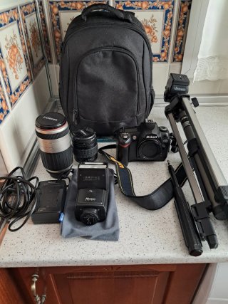 Equipo de fotografía Nikon completo .