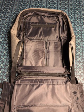 Mochila Antirrobo Gris