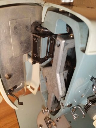 Maquina de coser alfamatic