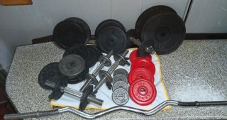 Lote de Pesas y Barras de Entrenamiento