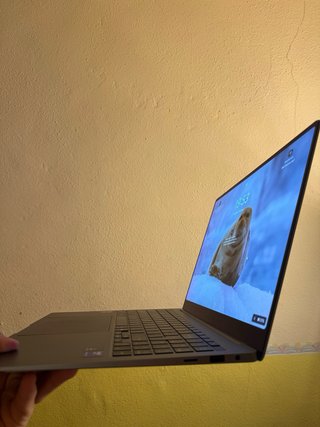 Samsung Galaxy Book5 Pro 16 NUEVO pantalla tactil