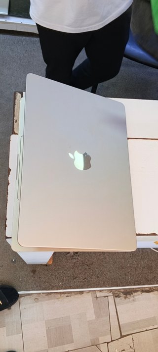 MacBook Air 13 M2 (2022)