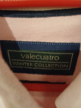 Camisa vale cuatro rosa