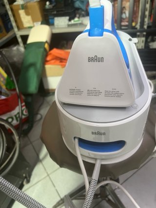 Braun Ferro da stiro a vapore e acqua continua