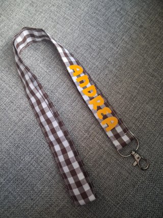 Lanyard de Tela con Cuadros marrones