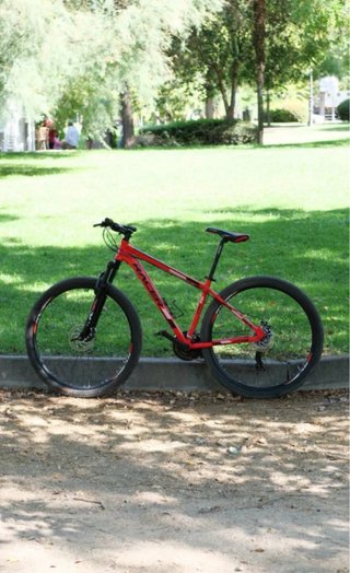 Bicicleta de Montaña Racer Roja