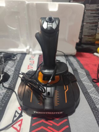 Thrustmaster T.16000M FCS HOTAS