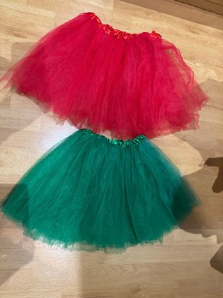 Tutú rojo y verde