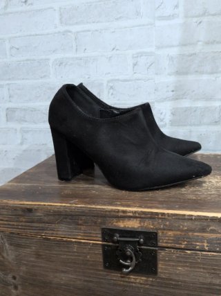 Botines negros tacón grueso