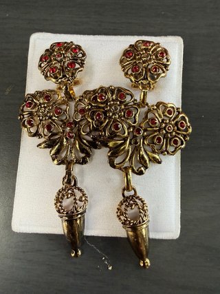 Juego de pendientes y broche de baturra