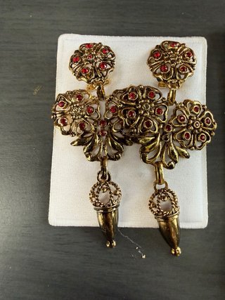 Juego de pendientes y broche de baturra