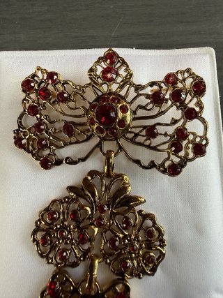 Juego de pendientes y broche de baturra