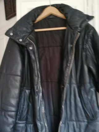 Abrigo Stradivarius Negro