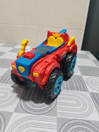 Coche SuperZings
