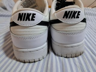 Nike Dunk Low Reverse Panda