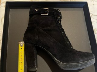 Botines Emporio Armani de Ante Negros talla 36