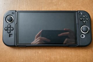 Switch OLED + Pro Controller + 100+ Juegos