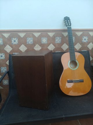 Guitarra y Cajón Flamenco