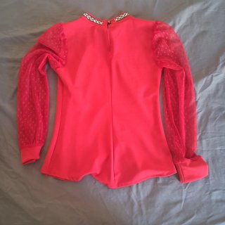 Camiseta Roja con Mangas de Tul
