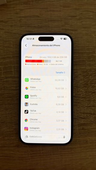 iPhone 16 256GB Azul