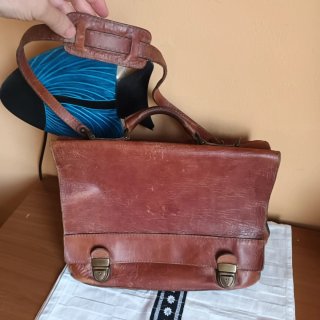 Maletín antiguo de cuero para documentos